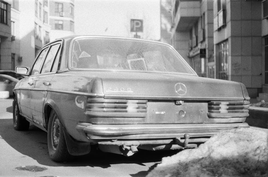 1998 Mercedes Benz C230 windshield replacement in Los Angeles, CA