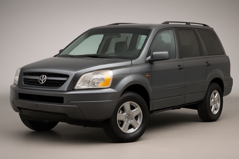 2005 Honda Pilot windshield replacement in Los Angeles, CA