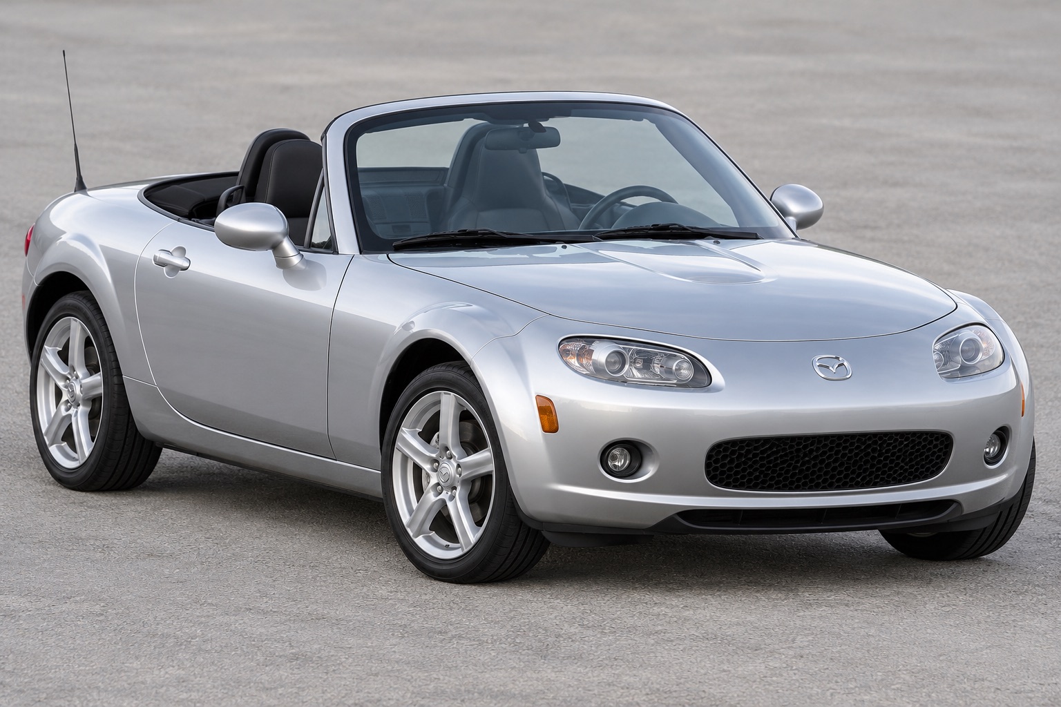 2005 Mazda Miata windshield replacement in Los Angeles, CA