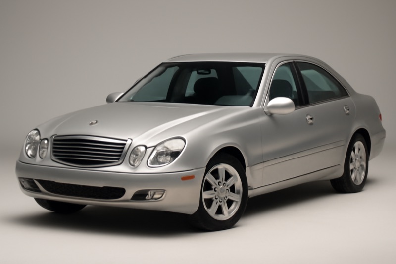 2006 Mercedes Benz E350 windshield replacement in Los Angeles, CA
