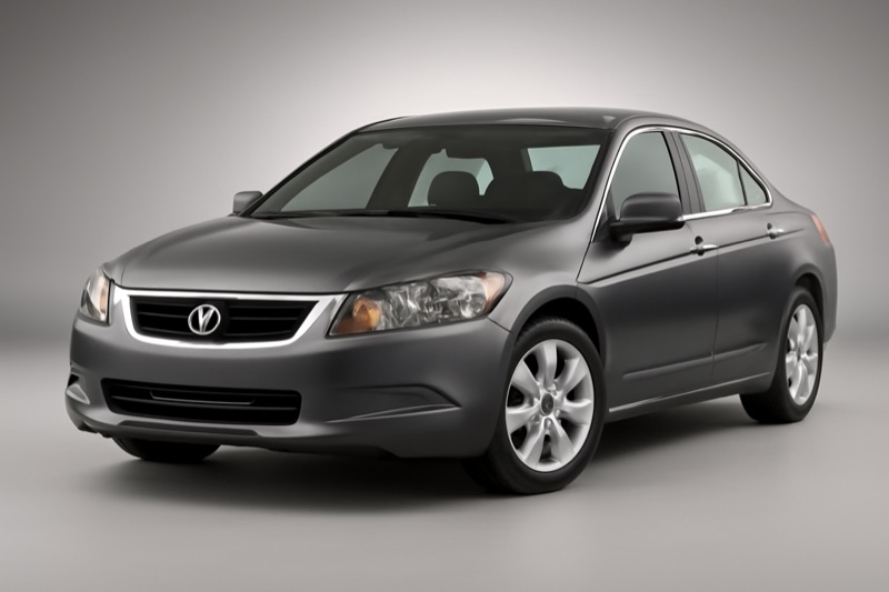 2008 Honda Accord windshield replacement in Los Angeles, CA