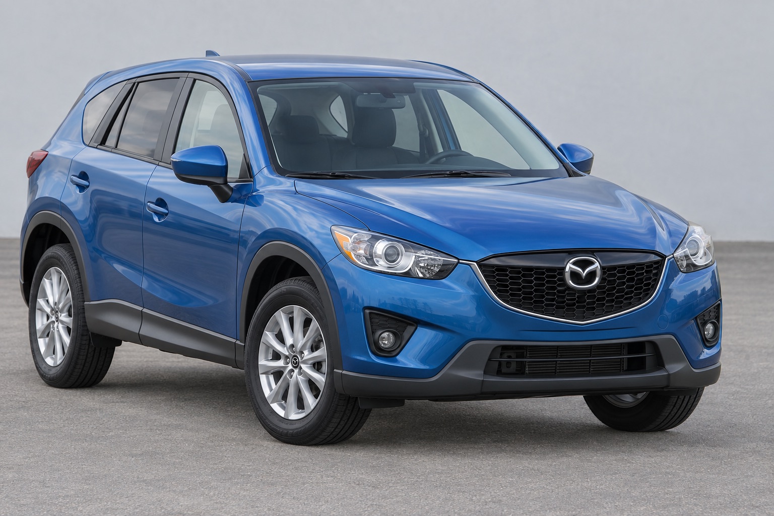 2015 Mazda CX-5 windshield replacement in Los Angeles, CA