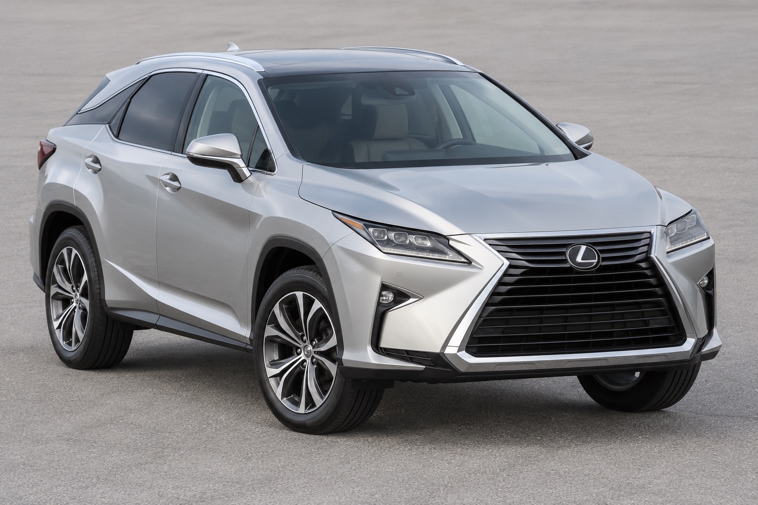 2016 Lexus RX 350 windshield replacement in Los Angeles, CA
