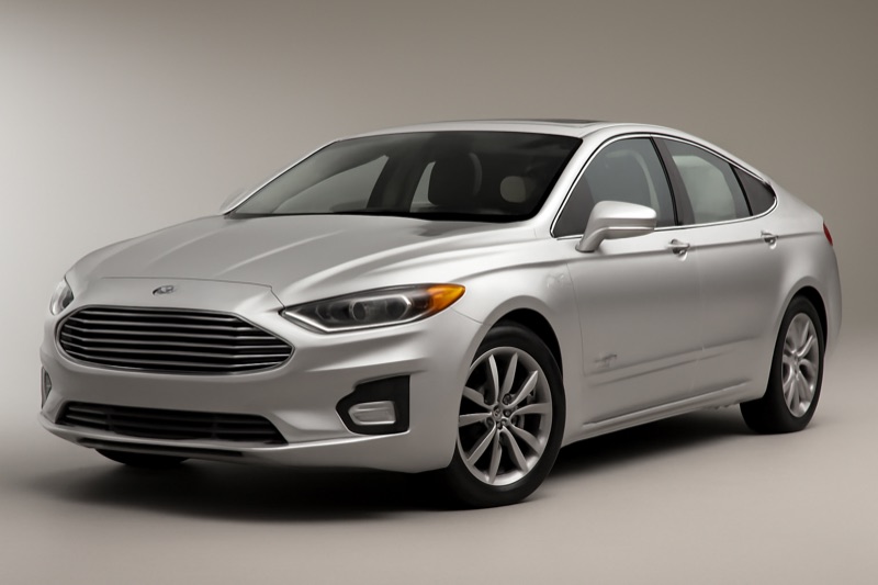2019 Ford Fusion Energi windshield replacement in Los Angeles, CA